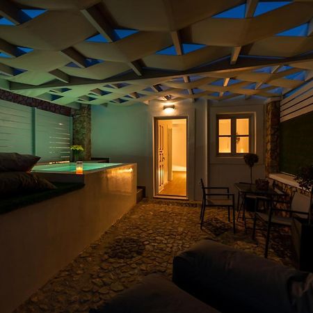 Kasteli Suites Perivolos  Buitenkant foto
