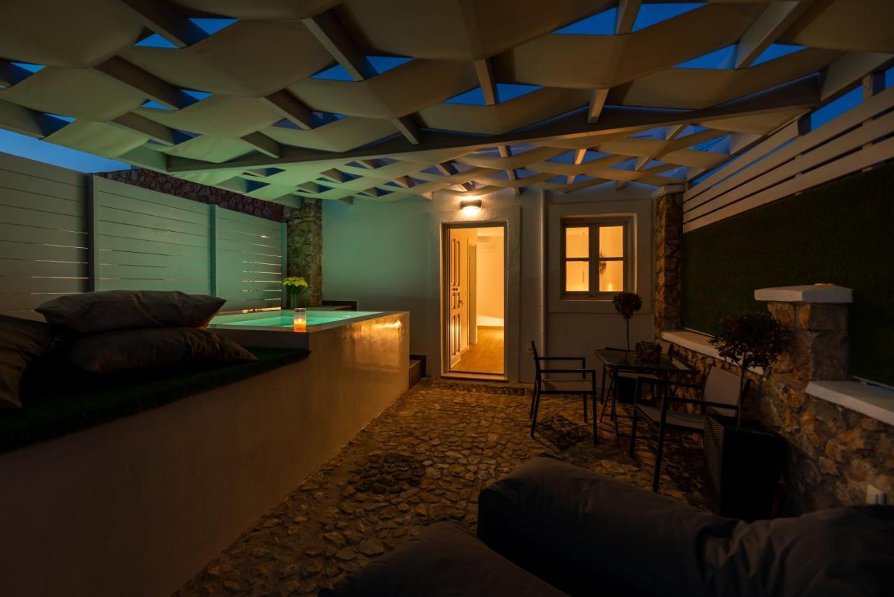 Kasteli Suites Perivolos  Buitenkant foto