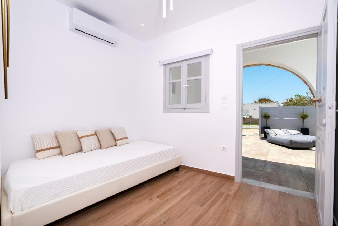 Kasteli Suites Perivolos  Buitenkant foto
