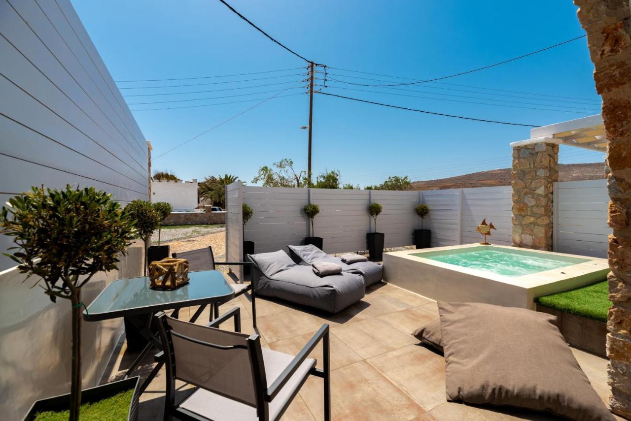 Kasteli Suites Perivolos  Buitenkant foto